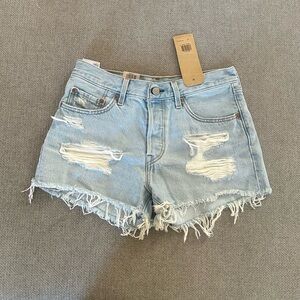 Levi's 501 Light Blue Ripped Jean Shorts NWT size 27